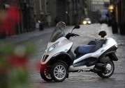 Piaggio MP3 Hybrid